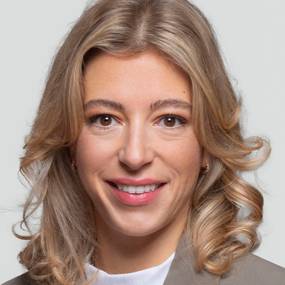 Melanie Cintean.jpg